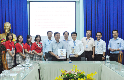 Hợp tác đào tạo nguồn nhân lực du lịch với các doanh nghiệp tỉnh Khánh Hòa