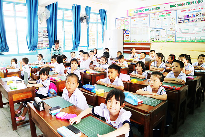  Chấm dứt mô hình Trường học mới