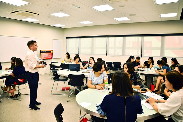Cán bộ bồi dưỡng nâng cao trình độ tiếng Anh, thi IELTS được hỗ trợ tới 65 triệu đồnghọc viênkhóa
